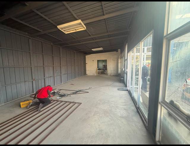200M² WAREHOUSE TO LET IN MARAISBURG